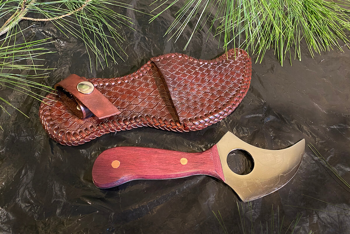 Red Heart Handle and Farrier Rasp Skinner Blade